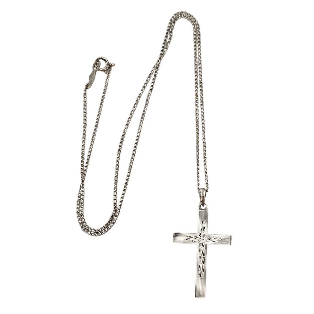 10K White Gold Cross Pendant Chain Necklace 15" Long, Signed ESEMCO